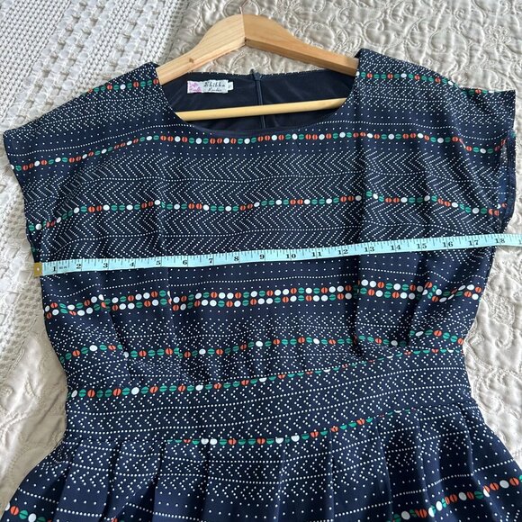 Vintage Navy Blue Polka Dot & Chevron Pattern Dress With Cap Sleeves & Tie Back - Picture 5 of 10